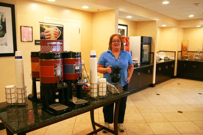 Hampton Inn - Lenoir City, TN