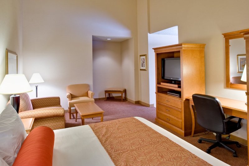 BEST WESTERN PLUS Harbor Plaza And Conference Center - Oak Harbor, WA