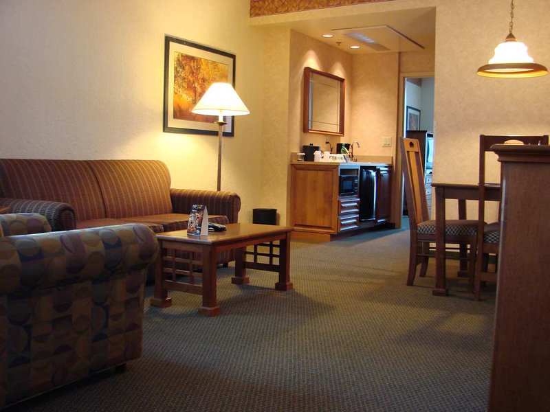 Embassy Suites Little Rock - Little Rock, AR