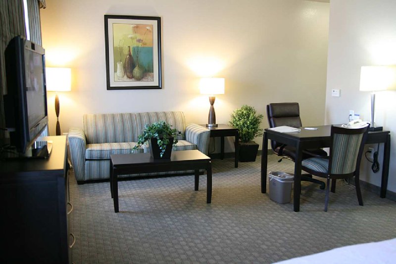 Hampton Inn & Suites Lake Jackson-Clute - Clute, TX