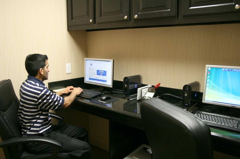 Hampton Inn & Suites Lake Jackson-Clute - Clute, TX