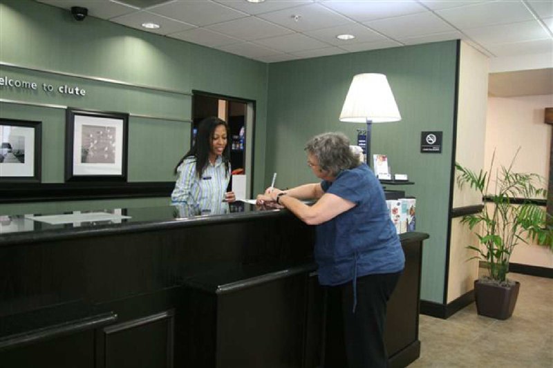 Hampton Inn & Suites Lake Jackson-Clute - Clute, TX