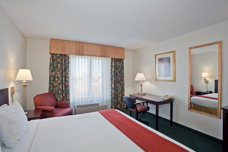 Holiday Inn Express - Liberal, KS