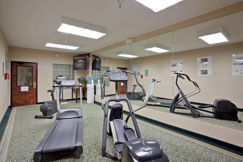 Holiday Inn Express & Suites LEBANON - Lebanon, MO