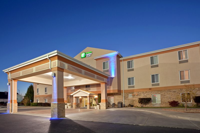 Holiday Inn Express & Suites LEBANON - Lebanon, MO