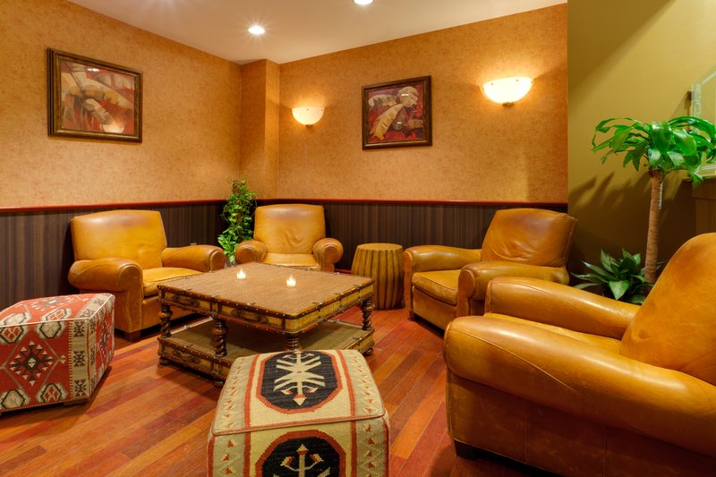 Crowne Plaza SOUTHBURY - Southbury, CT