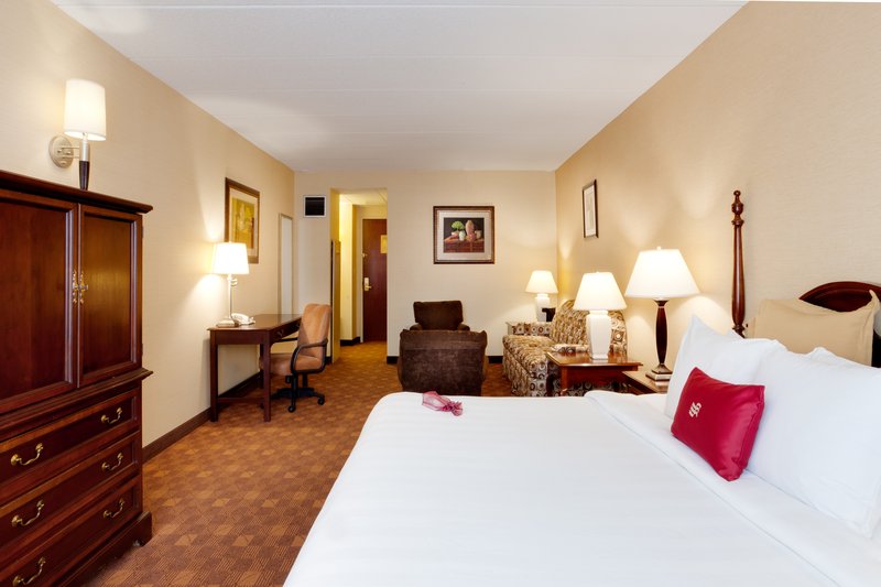 Crowne Plaza SOUTHBURY - Southbury, CT