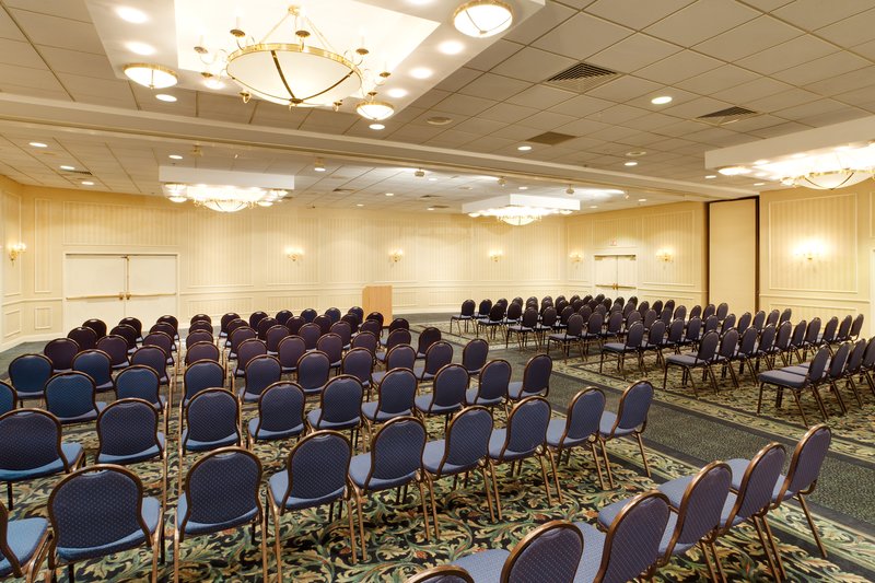 Crowne Plaza SOUTHBURY - Southbury, CT