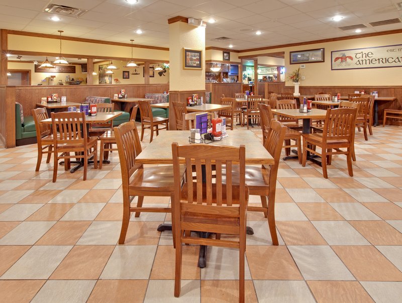 Holiday Inn NORTH LITTLE ROCK - North Little Rock, AR
