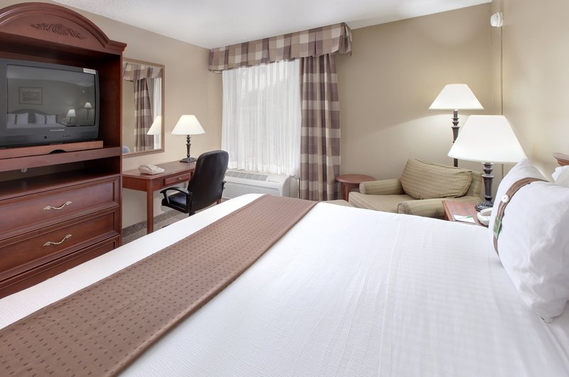 Holiday Inn NORTH LITTLE ROCK - North Little Rock, AR