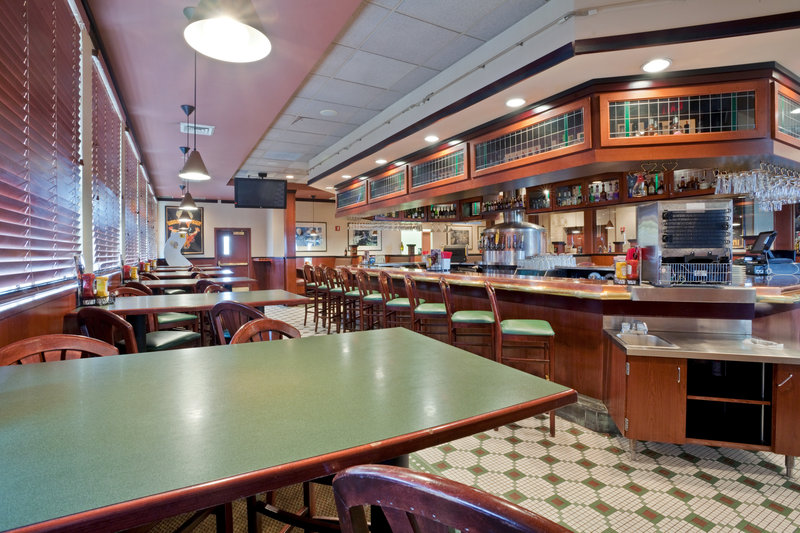 Holiday Inn Hotel & Suites OVERLAND PARK-WEST - Overland Park, KS