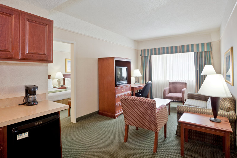 Holiday Inn Hotel & Suites OVERLAND PARK-WEST - Overland Park, KS