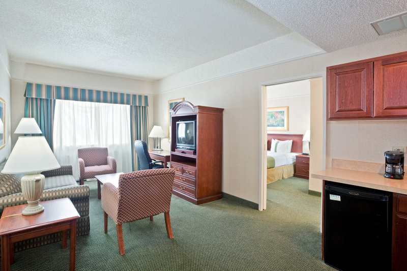 Holiday Inn Hotel & Suites OVERLAND PARK-WEST - Overland Park, KS