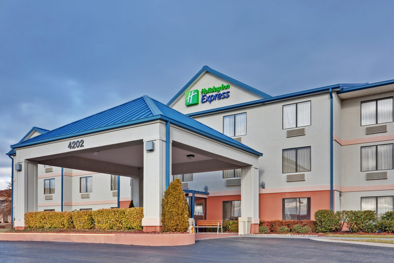 Baymont Inn & Suites - Albany, GA