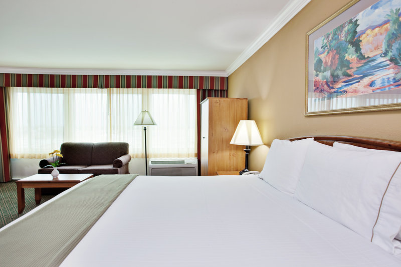 Holiday Inn Express VAN NUYS - Van Nuys, CA