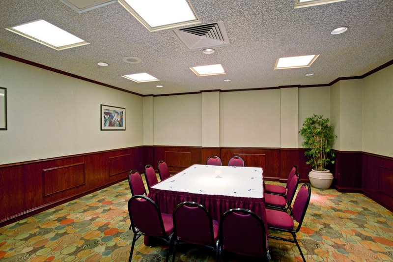 Holiday Inn Express VAN NUYS - Van Nuys, CA
