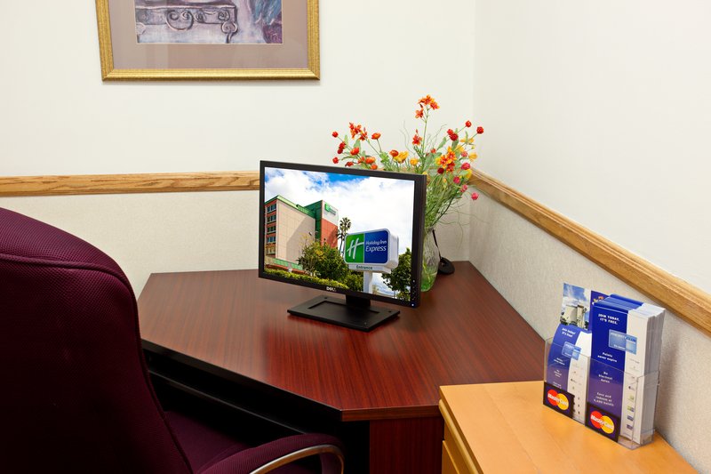 Holiday Inn Express VAN NUYS - Van Nuys, CA