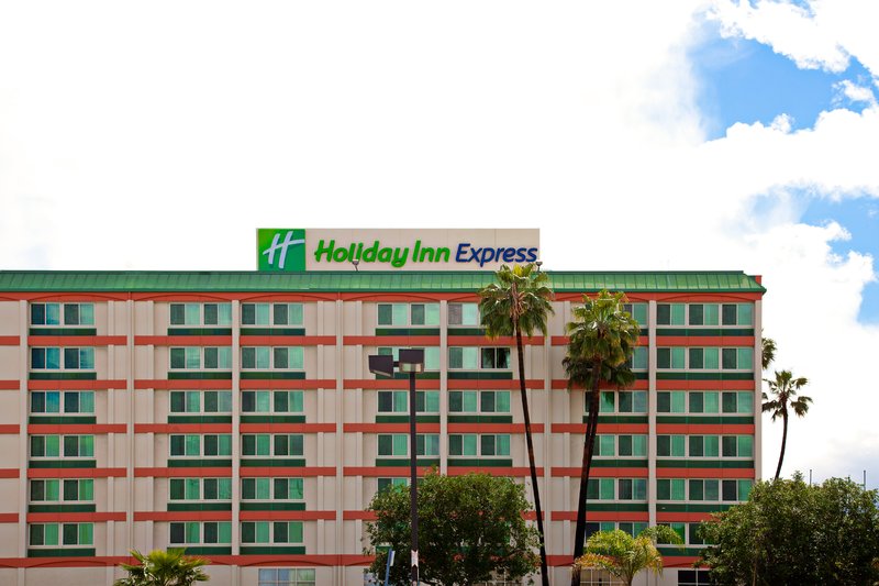 HOLIDAY INN EXPRESS-VAN NUYS - Van Nuys, CA