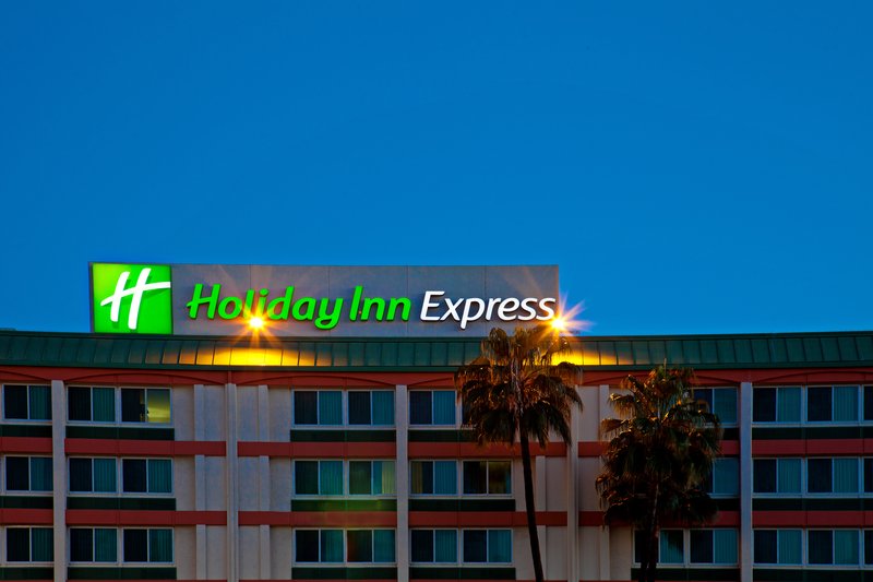 Holiday Inn Express VAN NUYS - Van Nuys, CA
