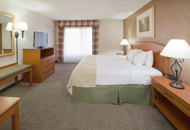 Radisson Hotel & Conference Center Coralville-Iowa City - Coralville, IA