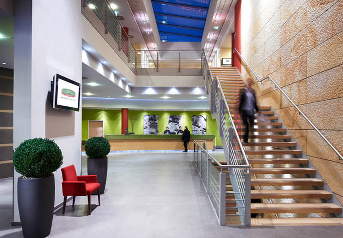 Hotel Courtyard by Marriott Berlin City Center Lobby