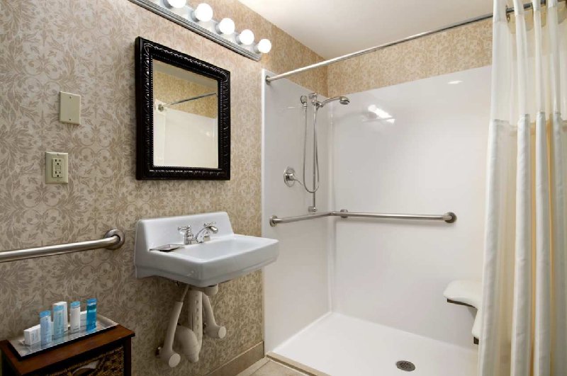 Doubletree By Hilton Hotel Midland Plaza - Midland, TX