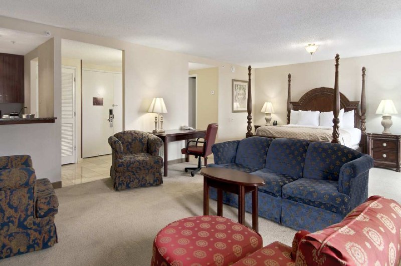 Doubletree By Hilton Hotel Midland Plaza - Midland, TX