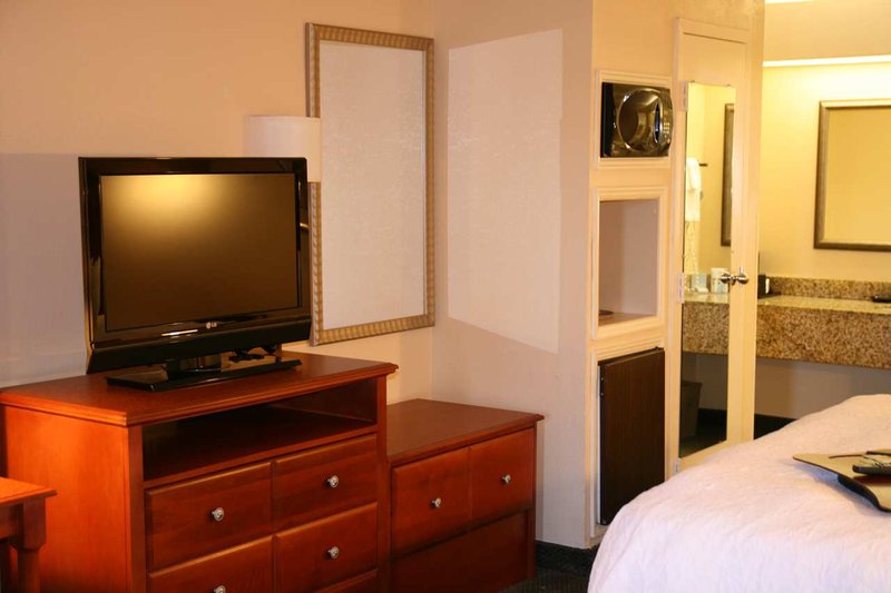 Hampton Inn & Suites Macon I-475 - Macon, GA