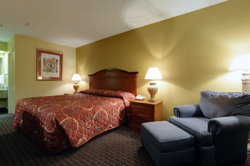 Americas Best Value Inn & Suites-Yukon/Oklahoma City - Yukon, OK