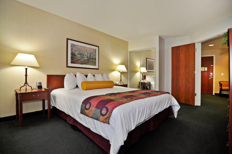 Best Western Plus-Villa Del - Patterson, CA