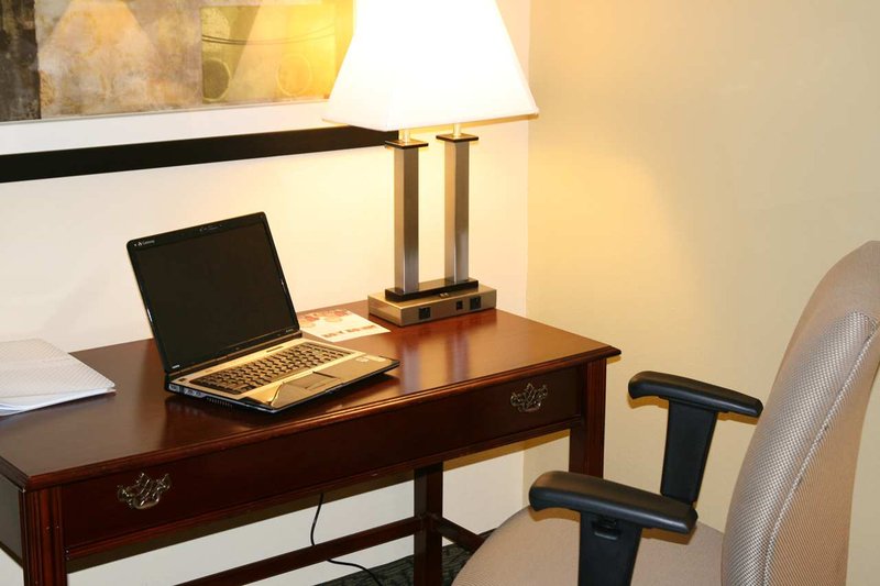 Hampton Inn Mebane - Mebane, NC