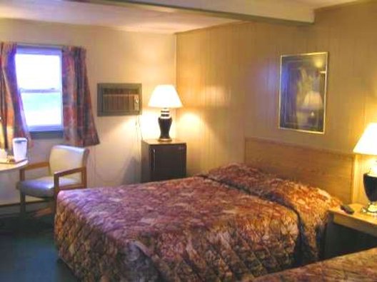 Watertown Budget Inn - Watertown, NY