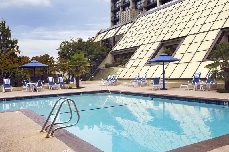 Hilton-Bellevue - Bellevue, WA