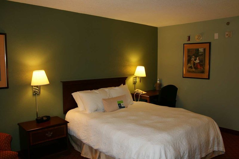 Hampton Inn Hillsville - Hillsville, VA