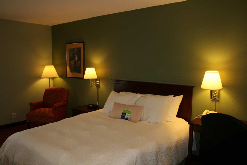 Hampton Inn Hillsville - Hillsville, VA