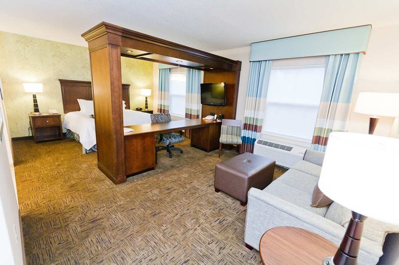 Hampton Inn & Suites - Exeter, NH