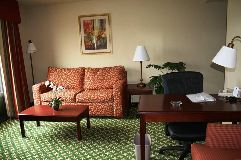 Hampton Inn & Suites Lamar - Mill Hall, PA
