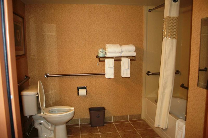 Hampton Inn & Suites Lamar - Mill Hall, PA