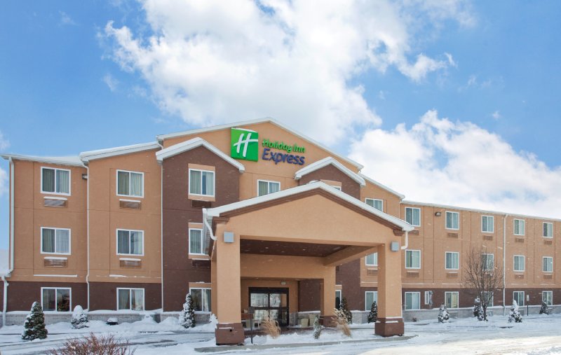 HOLIDAY INN EXPRESS - Moberly, MO