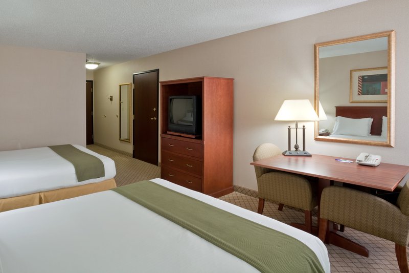 Holiday Inn Express DODGE CITY - Dodge City, KS