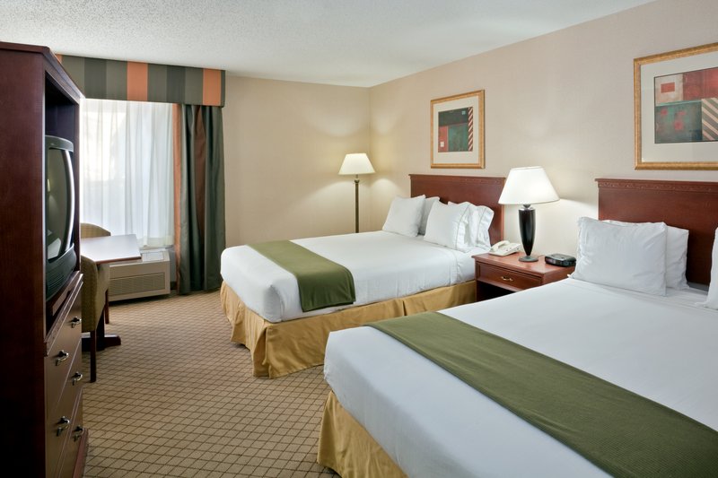 Holiday Inn Express DODGE CITY - Dodge City, KS