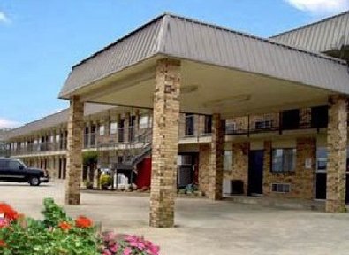 Budget Host Inn-Baxley - Baxley, GA