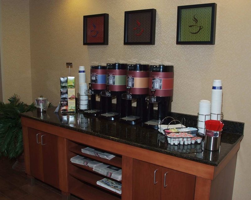 Hampton Inn - Macomb, IL