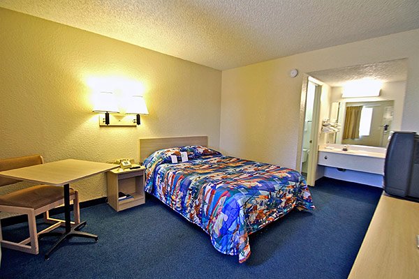 Motel 6 - Campbell, CA