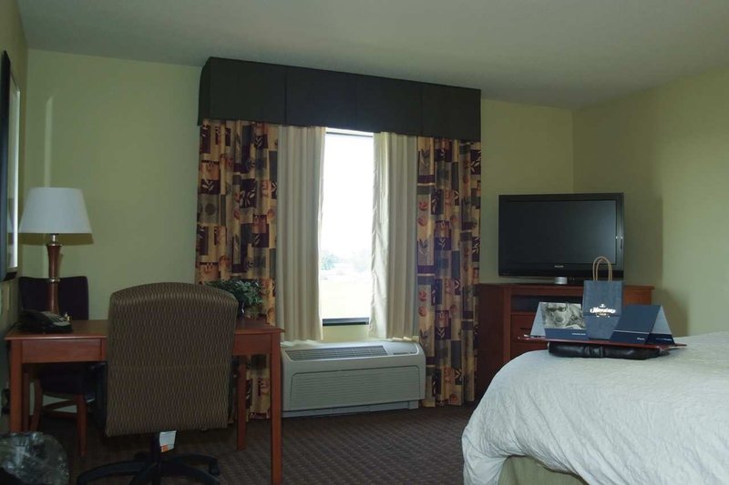 Hampton Inn - Macomb, IL