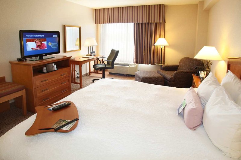 Hampton Inn-Council Bluffs - Council Bluffs, IA