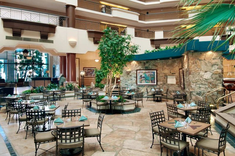 Hilton Phoenix Suites - Phoenix, AZ