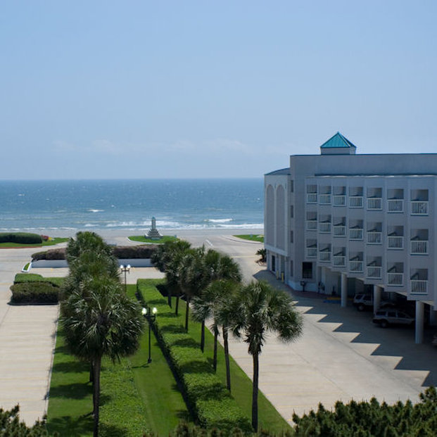 Casa Del Mar Beachfront Suites - Galveston, TX