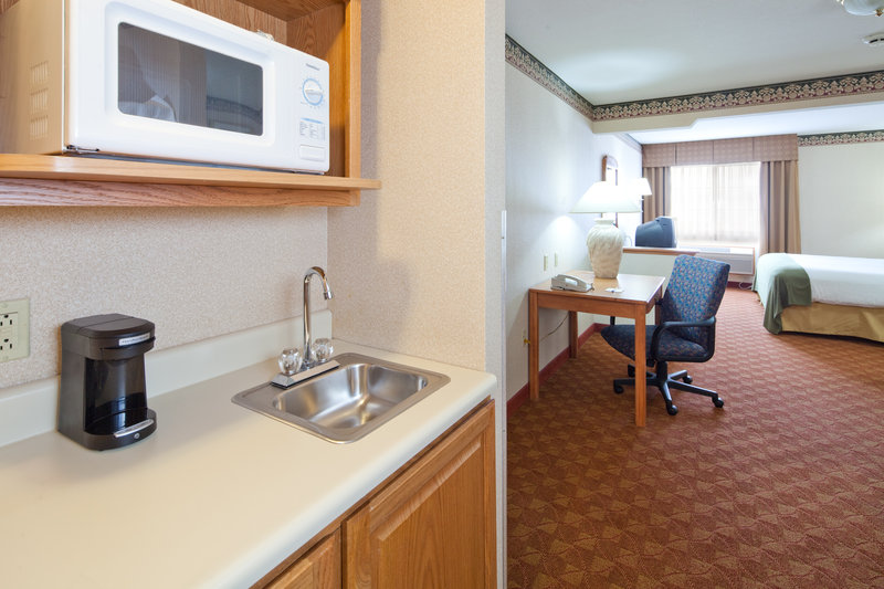 Holiday Inn Express Wauseon - Wauseon, OH