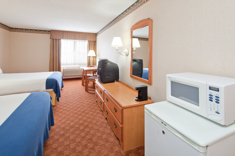 Holiday Inn Express Wauseon - Wauseon, OH